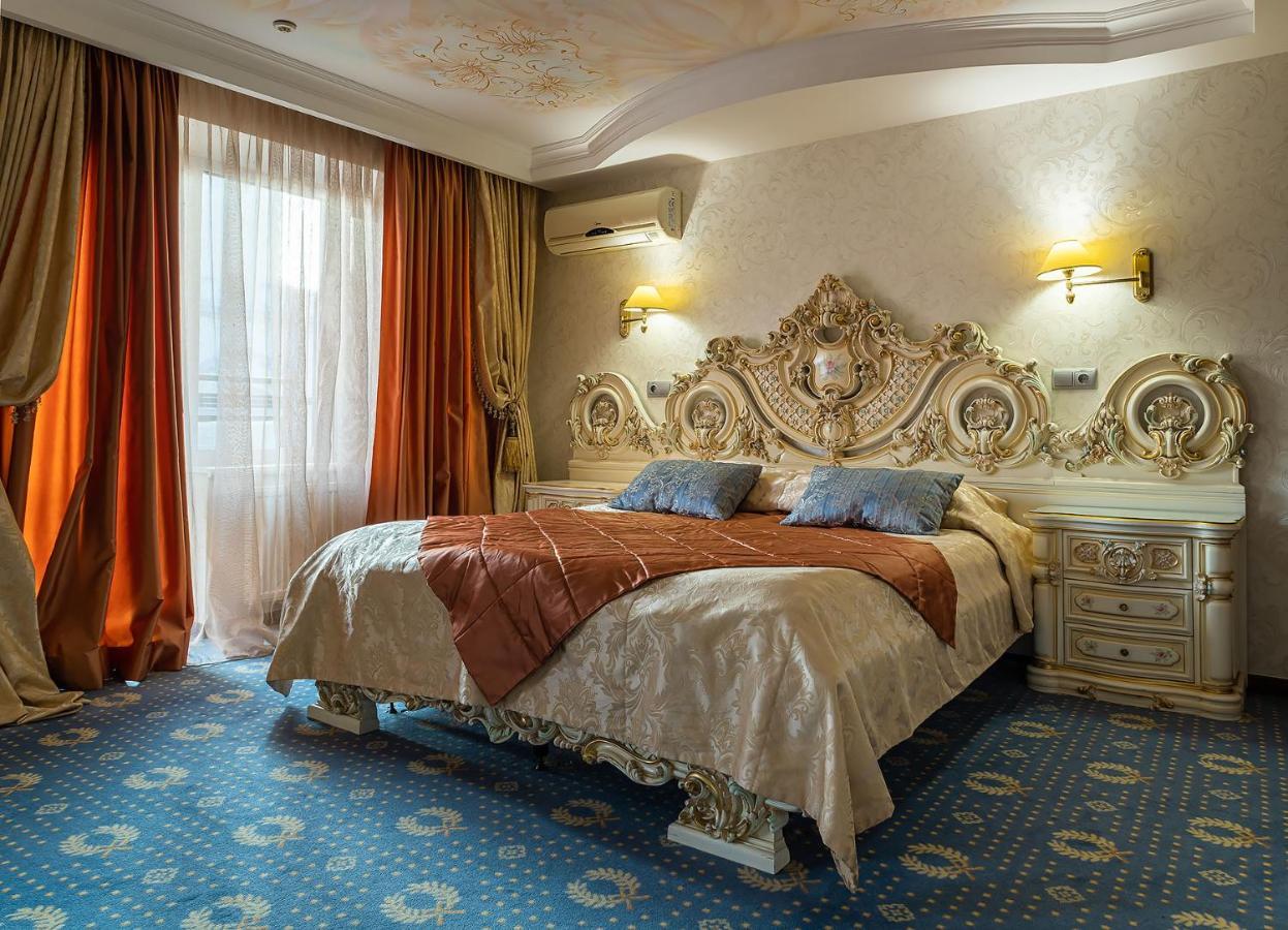 Eurohotel Lviv Extérieur photo