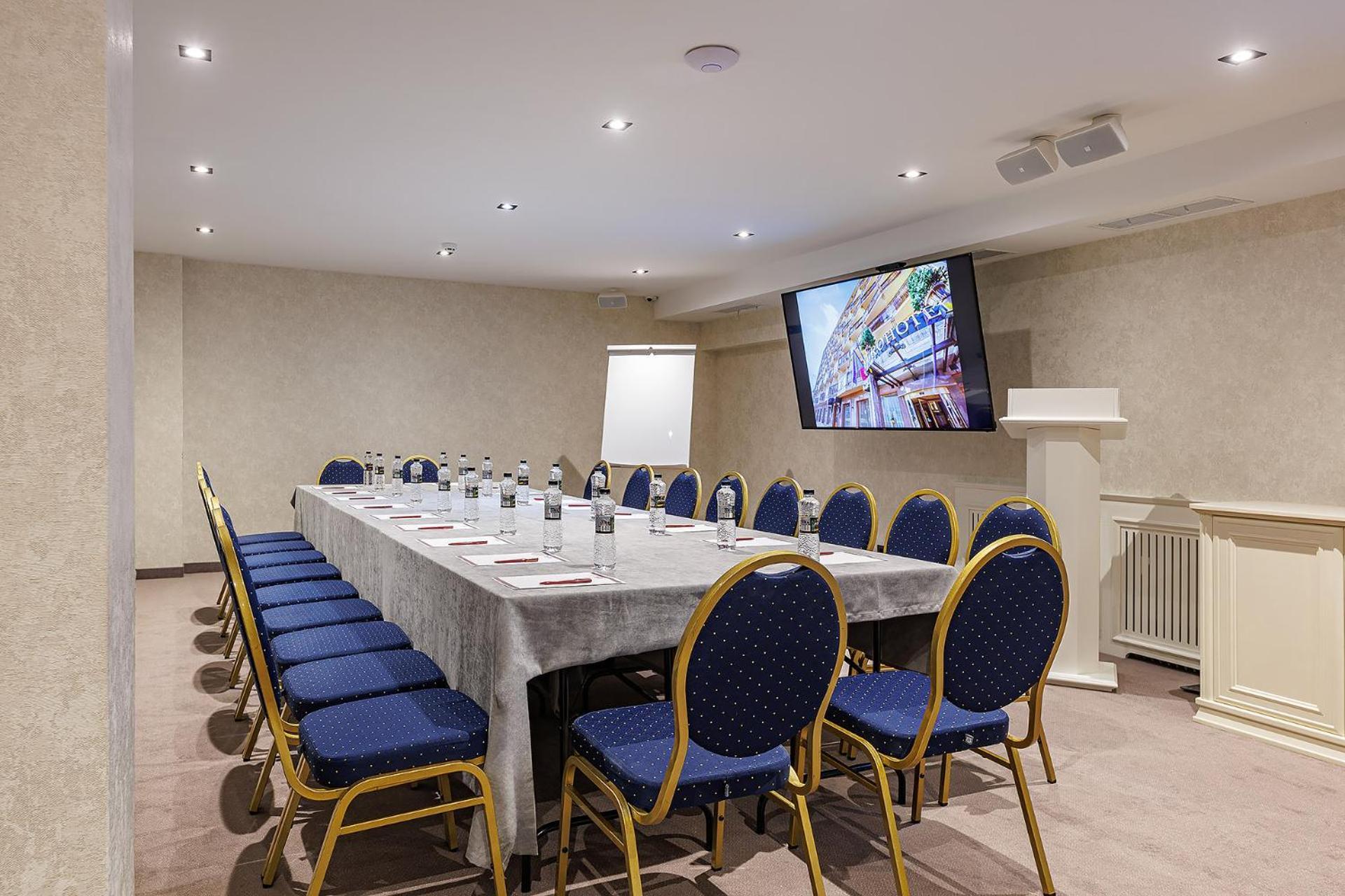 Eurohotel Lviv Extérieur photo